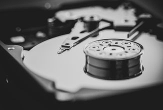 Uživatelé ztrácí zájem o HDD, meziročně prudce klesly prodeje